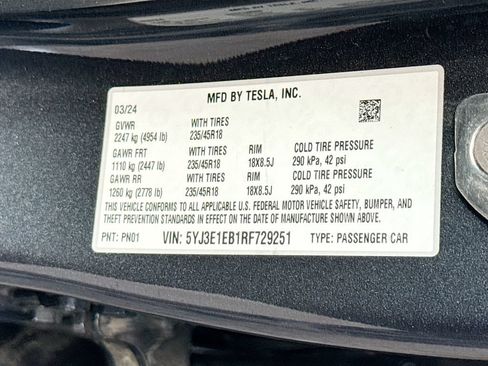 Used 2024 Tesla Model 3 Long Range AWD/4WD image 32