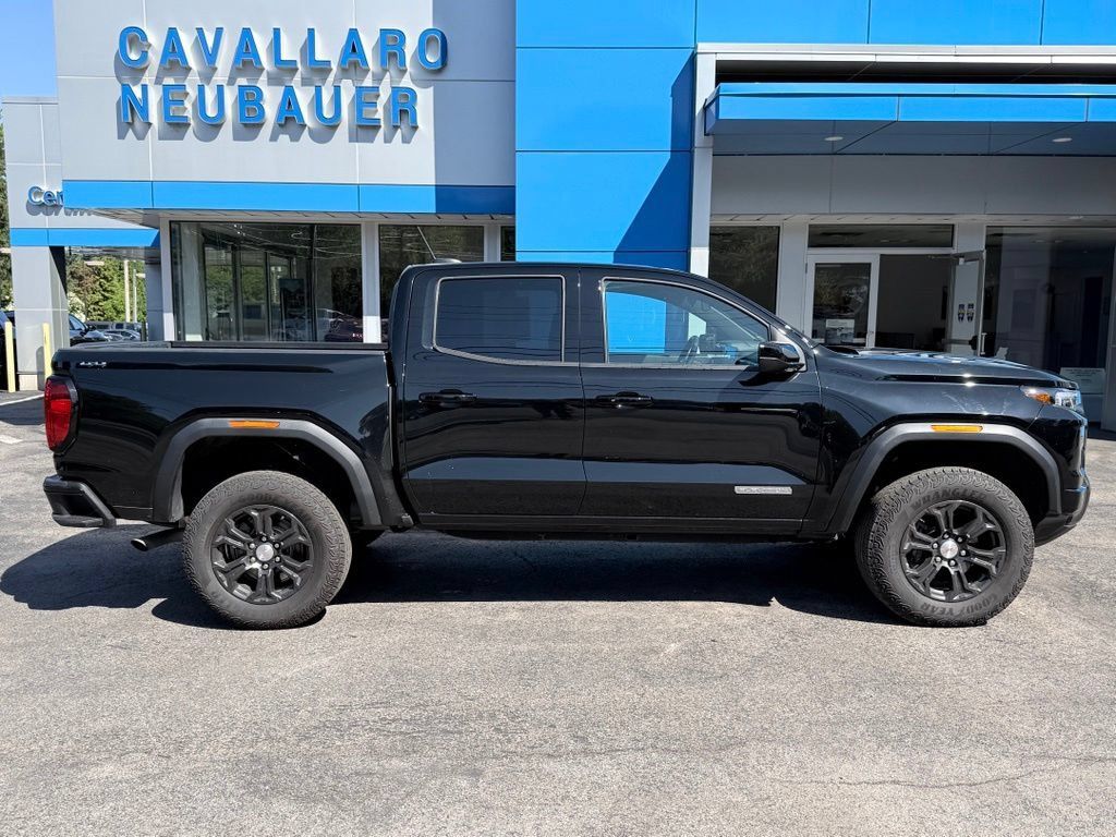 Used 2023 GMC Canyon Elevation w/ Convenience Package AWD/4WD image 4