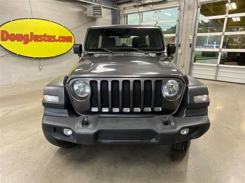 Used 2018 Jeep Wrangler Unlimited Sport image 9