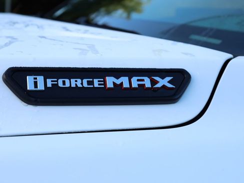 Used 2025 Toyota Tacoma TRD Off-Road image 12