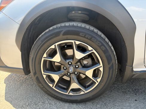 Used 2019 Subaru Crosstrek 2.0i Premium AWD/4WD image 25