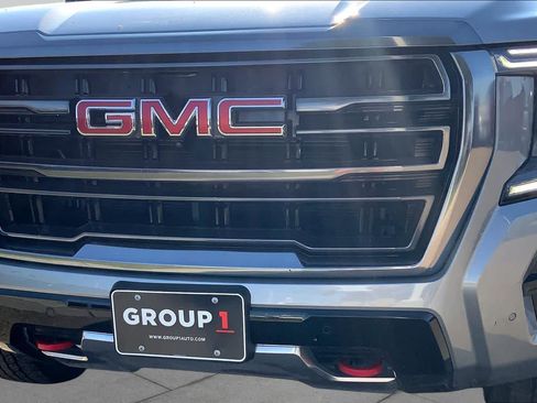 Used 2024 GMC Yukon AT4 w/ Technology Package AWD/4WD image 30