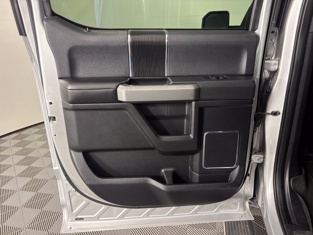 Used 2018 Ford F150 Platinum w/ Equipment Group 701A Luxury AWD/4WD image 56