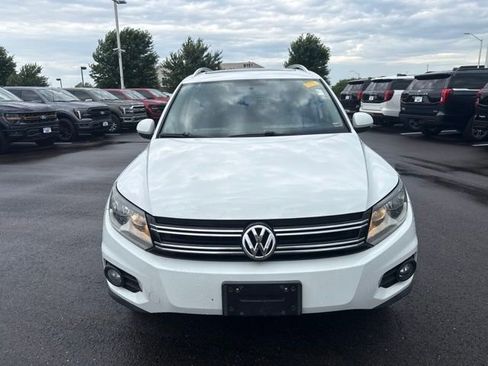 Used 2014 Volkswagen Tiguan SEL AWD/4WD image 2