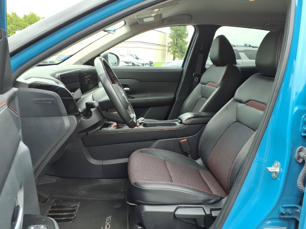 Used 2025 Nissan Kicks SR w/ Illumination Package AWD/4WD image 21