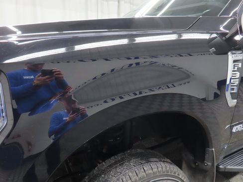 Used 2019 Ford F350 Lariat image 44