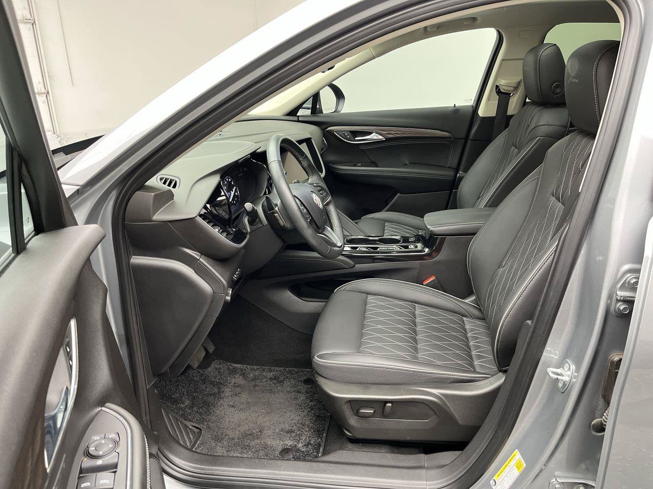 Certified 2023 Buick Envision Avenir AWD/4WD image 3