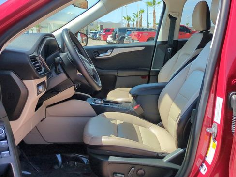 Used 2022 Ford Escape SEL w/ Technology Package FWD image 17