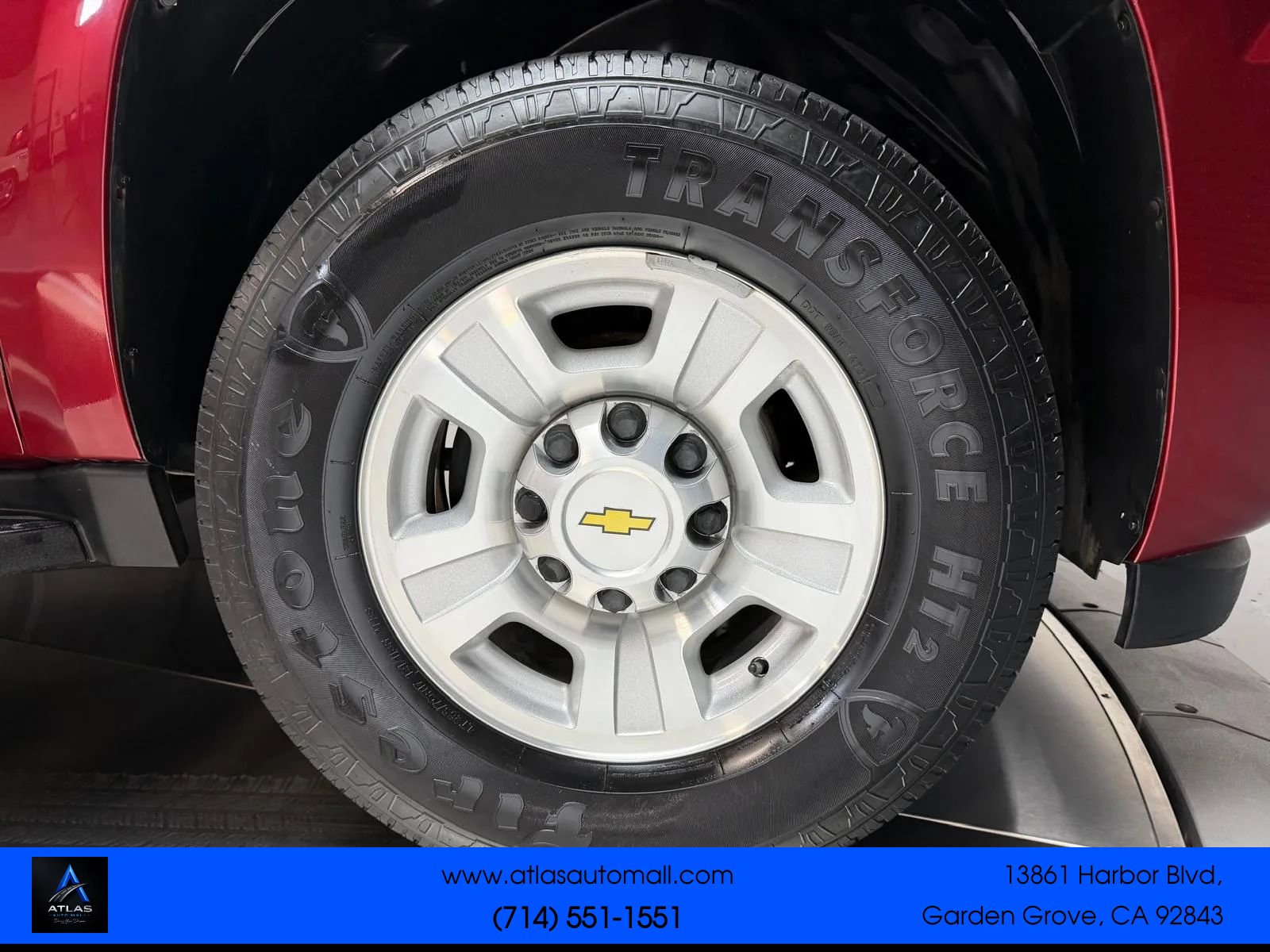 Used 2012 Chevrolet Suburban 2500 LT AWD/4WD image 7