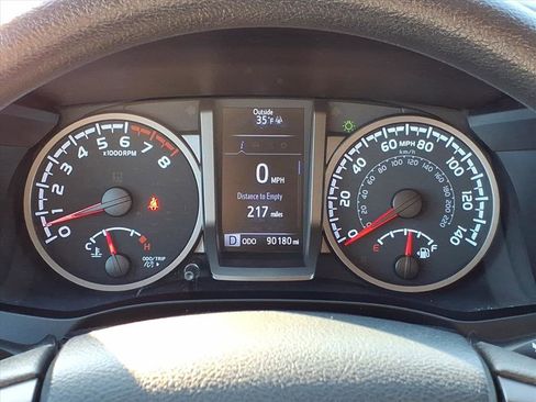 Used 2020 Toyota Tacoma SR image 18