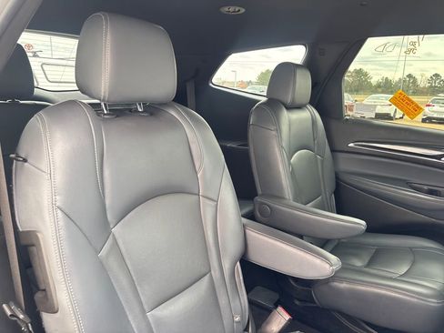Used 2022 Buick Enclave Premium image 26