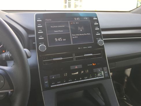 Used 2022 Toyota Avalon XLE w/ Moonroof Package FWD image 28