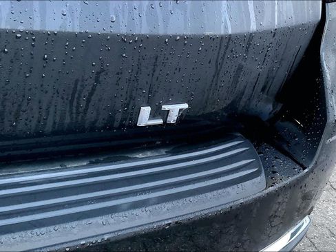 Used 2022 Chevrolet Tahoe LT w/ Luxury Package image 10