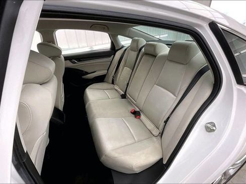Used 2019 Honda Accord LX image 19