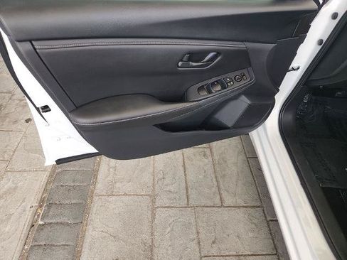 Certified 2025 Nissan Sentra S FWD image 28