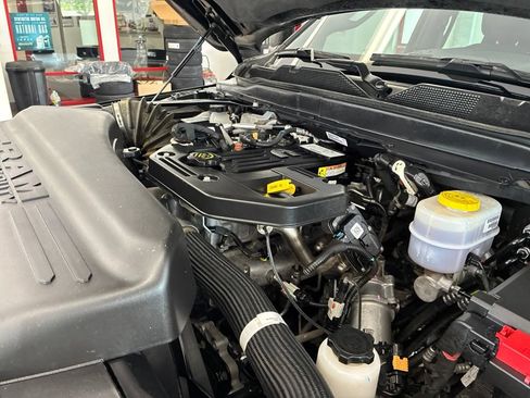 Certified 2025 RAM 2500 Big Horn AWD/4WD image 48