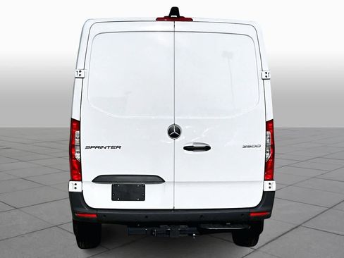New 2025 Mercedes-Benz Sprinter 2500 image 4