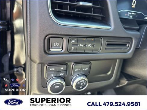 Used 2023 GMC Yukon SLT AWD/4WD image 28