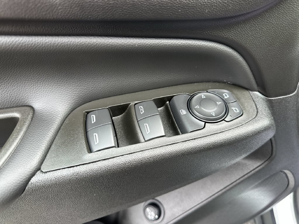 Used 2024 Chevrolet Equinox LT w/ LPO, Floor Liner Package AWD/4WD image 13