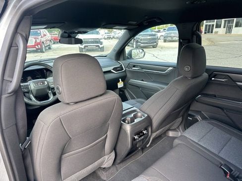 New 2025 GMC Acadia Elevation image 42