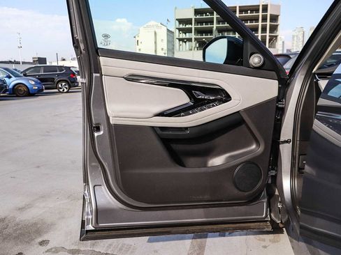 Used 2021 Land Rover Range Rover Evoque S image 9
