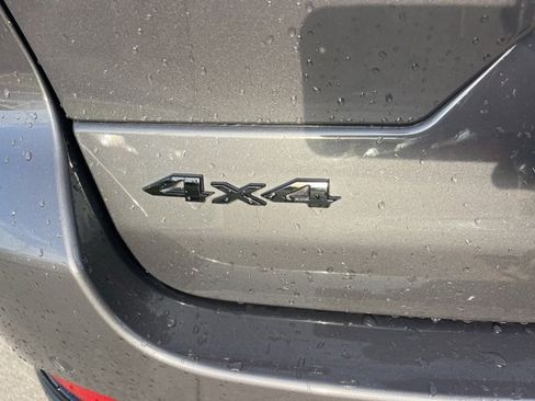 Used 2024 Jeep Grand Cherokee Altitude image 7