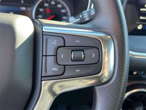 Used 2025 Chevrolet Blazer LT w/ Driver Confidence Package image 24