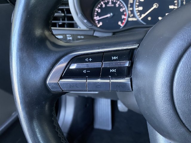 Used 2021 MAZDA MAZDA3 s FWD image 28