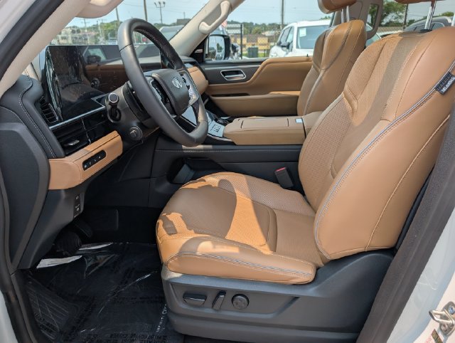 Used 2026 INFINITI QX80 Luxe w/ Cargo Package AWD/4WD image 19