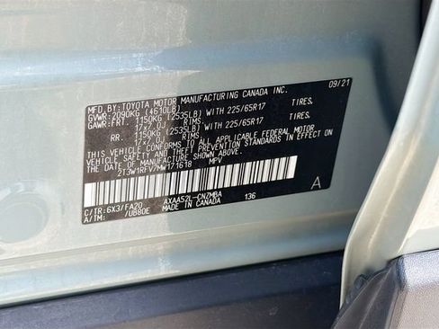 Used 2021 Toyota RAV4 XLE FWD image 41