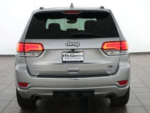 Used 2020 Jeep Grand Cherokee Overland AWD/4WD image 4