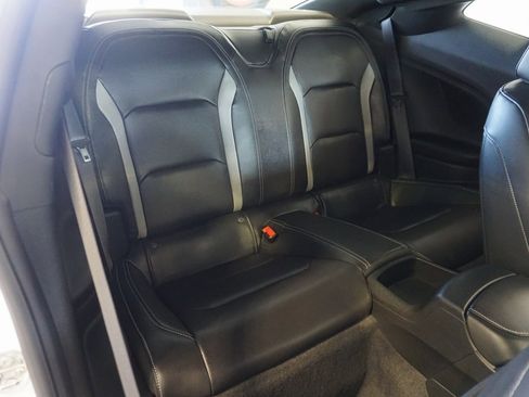 Used 2022 Chevrolet Camaro LT w/ Technology Package image 22