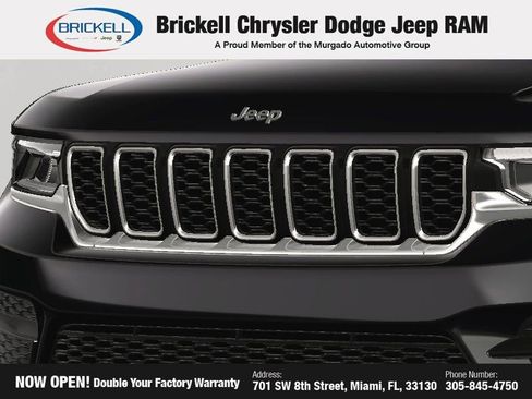New 2025 Jeep Grand Cherokee Laredo w/ Luxury Tech Group I image 14