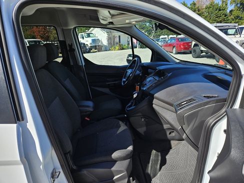 Used 2018 Ford Transit Connect XL image 35