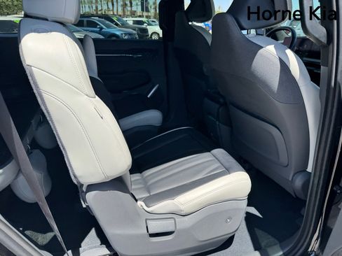 Certified 2024 Kia EV9 GT-Line AWD/4WD image 28
