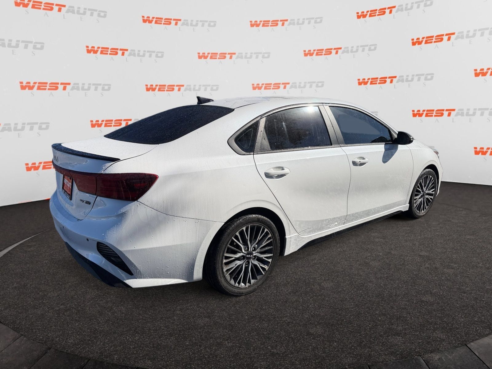 Used 2023 Kia Forte GT-Line FWD image 5