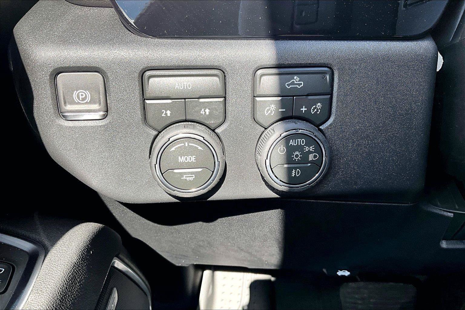 New 2026 Chevrolet Silverado 1500 RST w/ All Star Edition Plus AWD/4WD image 19