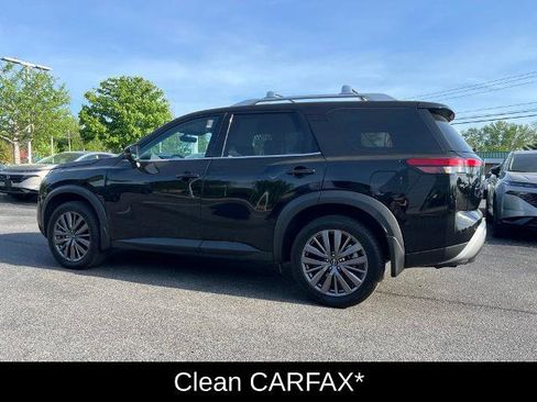 Certified 2023 Nissan Pathfinder SL w/ SL Premium Package AWD/4WD image 12