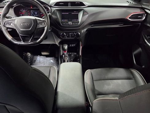 Used 2022 Chevrolet TrailBlazer RS FWD image 8