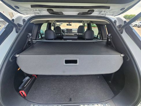 Used 2023 Mitsubishi Outlander SE FWD image 8