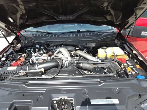 Used 2021 Ford F250 Lariat w/ Lariat Ultimate Package AWD/4WD image 10