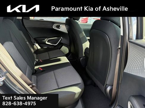 New 2025 Kia Soul LX image 18