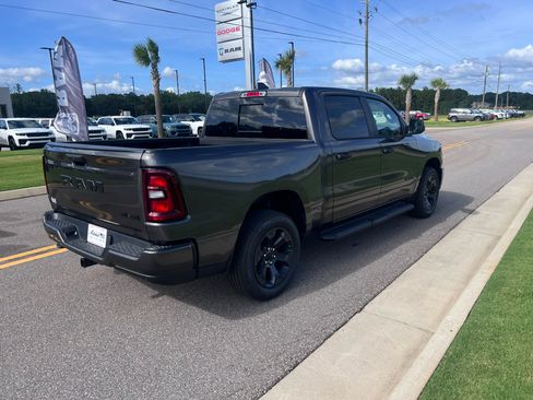 New 2026 RAM 1500 Express AWD/4WD image 6
