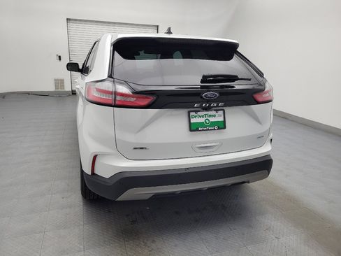 Used 2023 Ford Edge SEL image 6