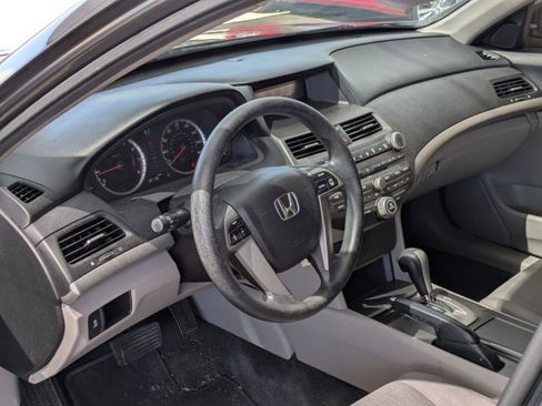 Used 2012 Honda Accord LX image 10