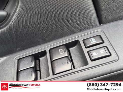 Used 2022 Nissan Frontier S w/ Technology Package AWD/4WD image 12