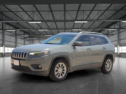 Used 2020 Jeep Cherokee Latitude Plus FWD image 1