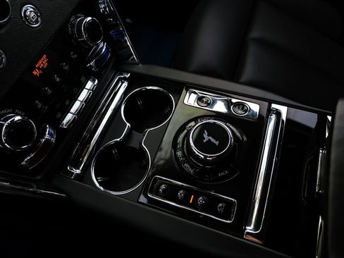 Used 2021 Rolls-Royce Cullinan image 20