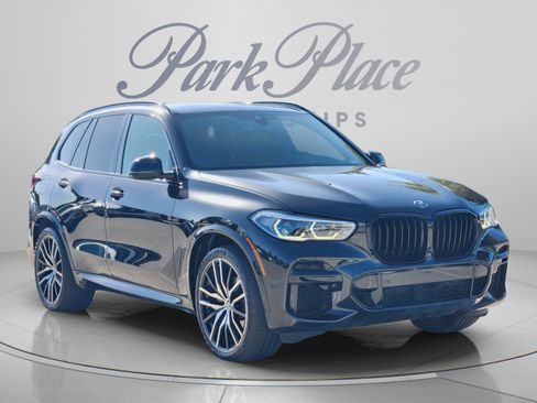 Used 2022 BMW X5 xDrive40i w/ M Sport Package AWD/4WD image 4