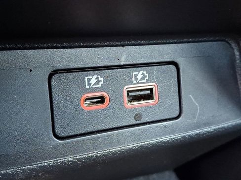 Certified 2025 Nissan Altima 2.5 SV FWD image 12